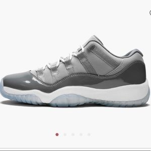 AIR JORDAN 11 RETRO LOW BG
Cool Grey